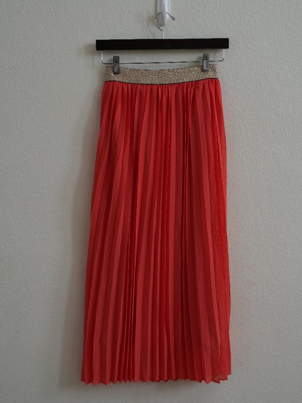 NWT Berthie Paris Pleated Midi Skirt Womens M US 6 Coral Red Gold Lurex Waist